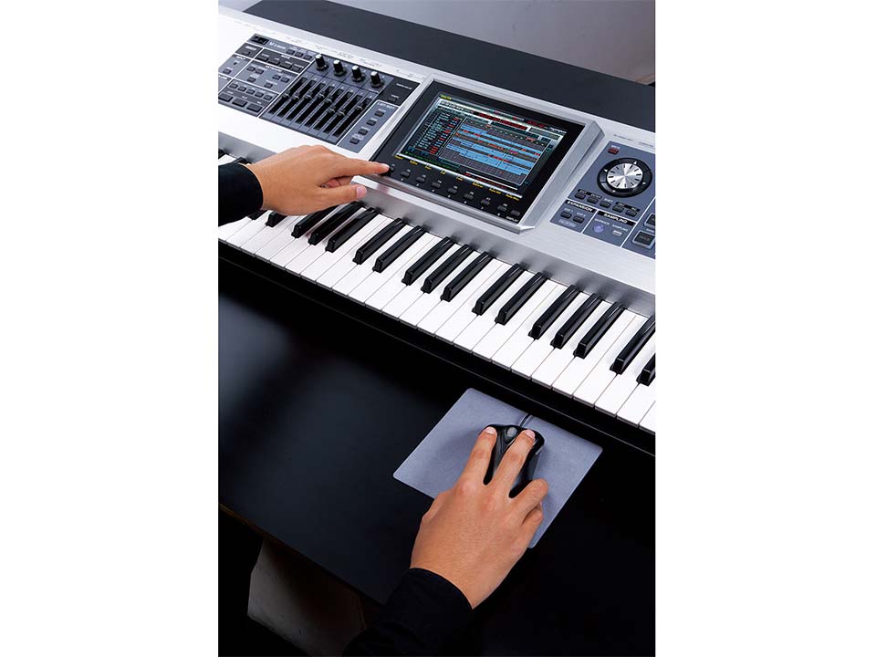 Chi tiết đàn ROLAND FANTOM G8 - Hình 4